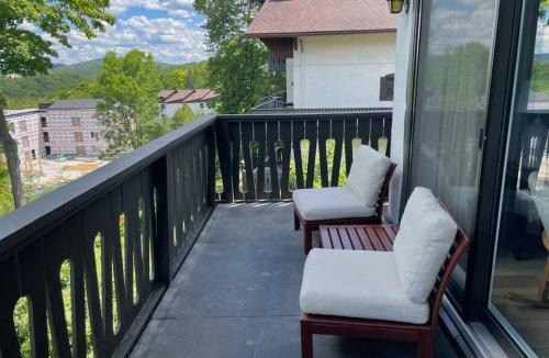 Mont-Tremblant Apartment | Cozy & Simple Condo with Views of Mont-Tremblant