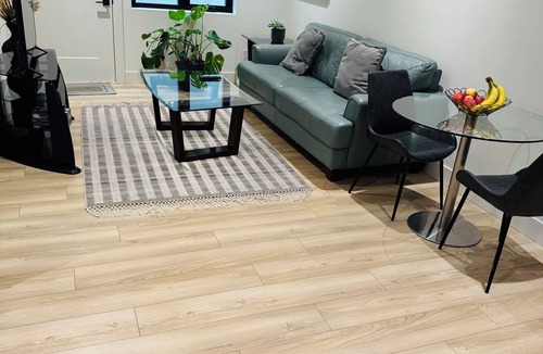 White Rock Apartment | Cozy two bedroom Suite