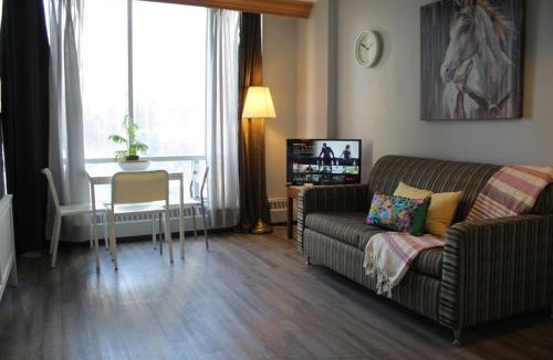 Shaughnessy Village Apartment | Cozy Vacation in Montreal Downtown & Guy Concordia