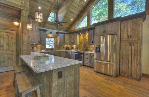 Cashes Valley House | Creekside Bend - Fightingtown Creek
