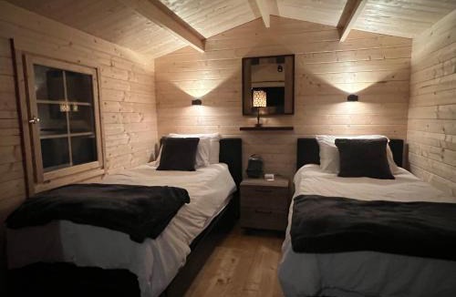 Roberts Creek Apartment | Creekside Bunkies