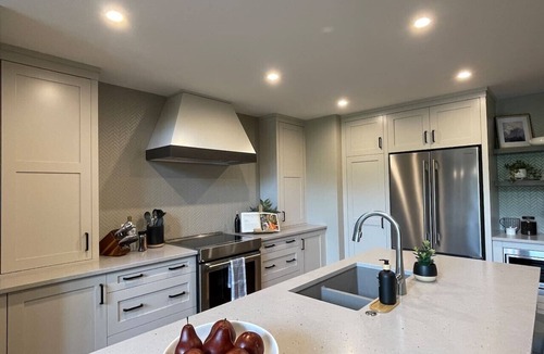 Canmore Villa | Creekside Villa | Luxury Townhouse | Hot Tub