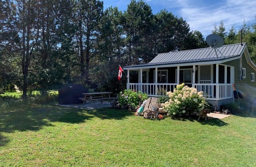 Prince County Cottage | Crooked Cottage on Kildare Capes