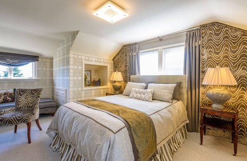 Upper Lonsdale Bed & Breakfast | Crystal's View Bed & Breakfast