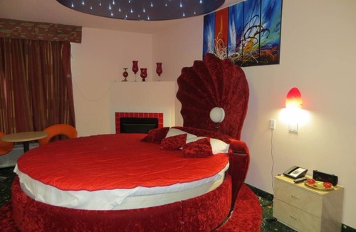 Leduc Hotel | Crystal Star Inn Edmonton Airport
