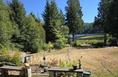 Otter Point House | Davidson Lake House