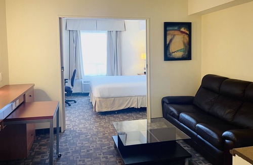Clairmont Hotel | Days Inn by Wyndham Grande Prairie
