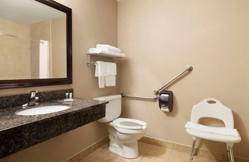 Innisfail Hotel | Days Inn by Wyndham Innisfail