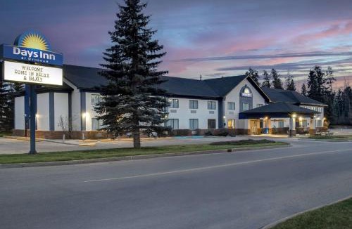 Whitecourt Hotel | Days Inn by Wyndham Whitecourt