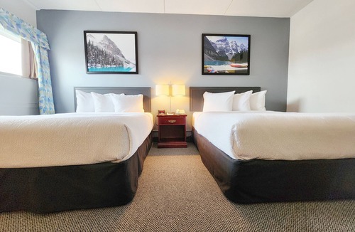 Camrose Hotel | Days Inn & Conference Centre by Wyndham Camrose Norsemen