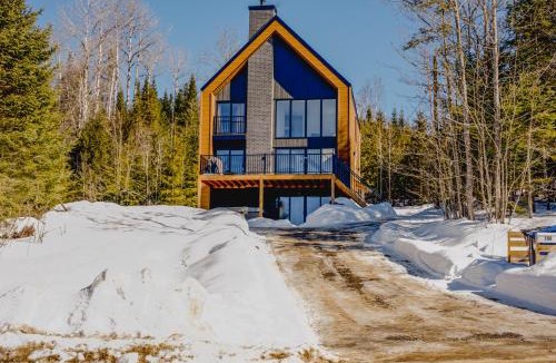 Saint Come Ski Chalet | Delarose Cottage, Ski, Spa, pool table & starry night