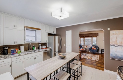 North Central Edmonton House | Delton - Character home in Central Location | BBQ