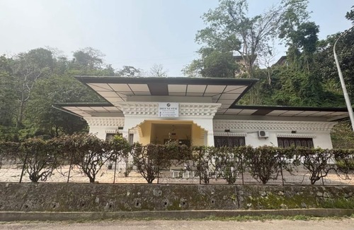 Phuntsholing Hotel | Deluxe Stay