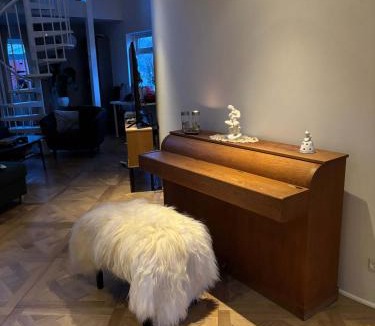 Mivagur House | Design Villa with Panoramic Views & Large Windows