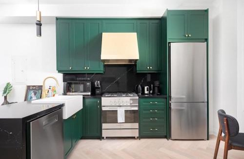 Parkdale Apartment | Designer Toronto Apartment Parkdale Retreat