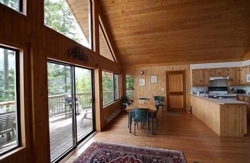 Sliammon Cabin | Desolation Resort