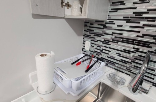 Winnipeg House | Devonshire Cozy Haven