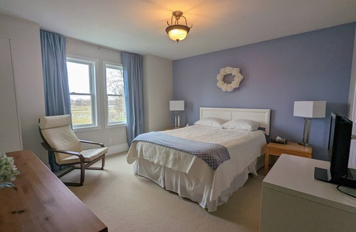 Historic Old Town Bed & Breakfast | Dicksons Family Suite B&B
