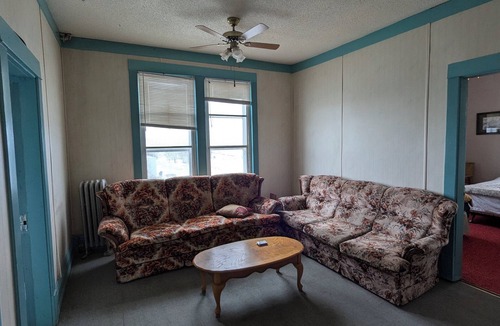 Dinsmore Hotel | Dinsmore Hotel