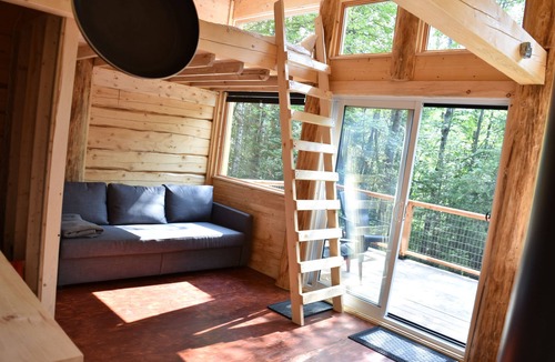 La Baie Cabin | Disconnect on a private estate, hiking trails, Finnish sauna, canoe,