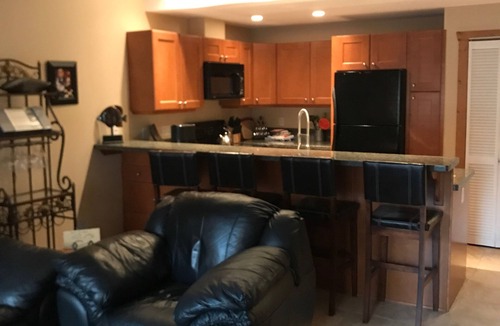 Osoyoos Condo | Discover Your Ideal Winter Retreat in Beautiful Osoyoos, BC!