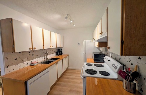 East Kootenay Condo | Dogwood Den on The Hill
