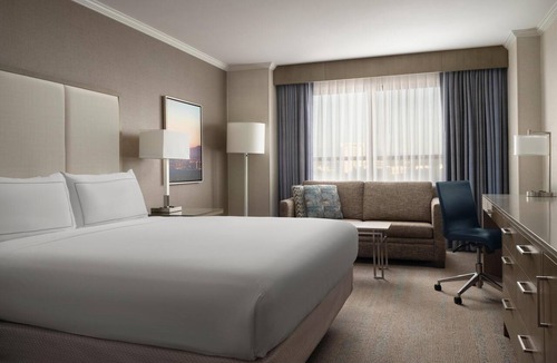 Irvine Hotel | DoubleTree by Hilton Irvine - Spectrum