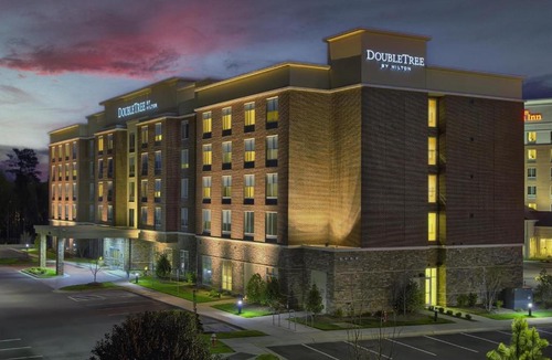 Southwest Raleigh Hotel | DoubleTree by Hilton Raleigh-Cary