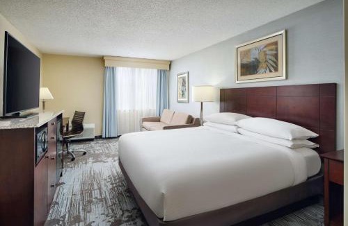 Rocky Mount Hotel | DoubleTree by Hilton Rocky Mount