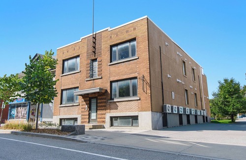 Hull Apartment | down town location brand new unit #3