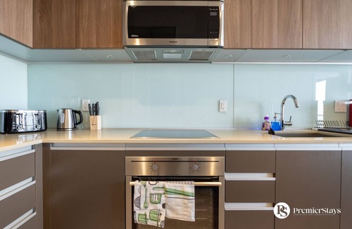 Victoria Park Condo | Downtown 28th FL| Pet Friendly | Heated Parking