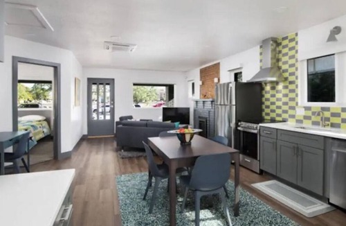 Franklin House | Downtown Bungalow