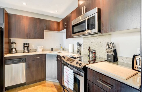 Beltline Condo | Downtown Condo w Incredible Views and BBQ