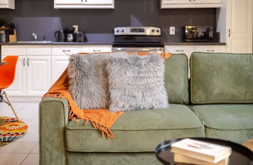 Old Montreal Apartment | Downtown Luxe Loft Retreat
