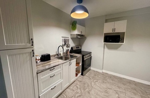 Moncton House | Downtown Retreat Moncton