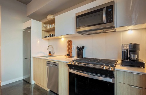 Connaught Apartment | Downtown Views | Boutique Luxury Suite + Workspace