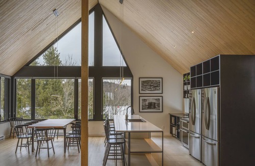 Sainte-Catherine-de-la-Jacques-Cartier Cabin | Duchesnay - SEPAQ