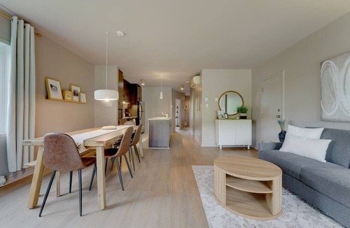 Bromont Apartment | E201-Condo ski in ski out ~velo in velo out