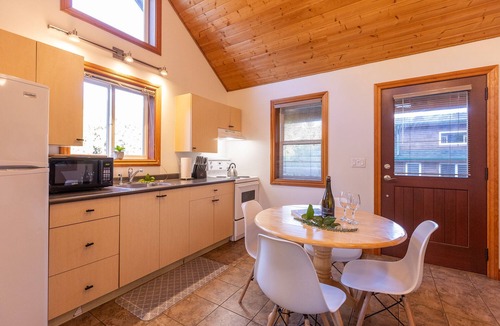 Ucluelet Cabin | Eagle Cabin I Wild Pacific Trail I Kayak I Forest