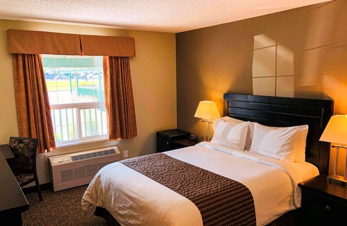 Okotoks Hotel | Econo Lodge