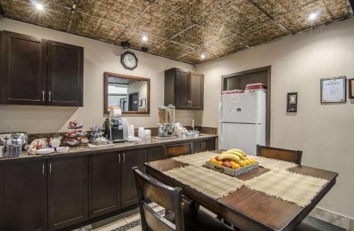 Lloydminster Hotel | Econo Lodge Lloydminster