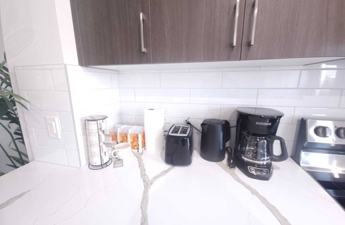 West Edmonton House | Edmonton Modern Comfort: 3 Bed room Home/2.5 Bath