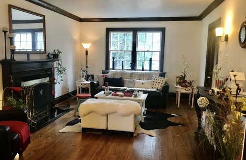 East York House | Elegant two Bedroom Brick House
