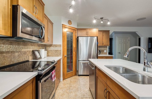 Kincora House | Ember Haven - 1 Hr Banff | Yard | BBQ | 20m Airprt