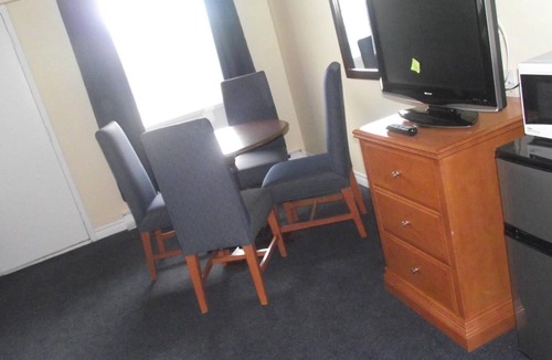 Fallsview Hotel | Empress Inn and Suites by The Falls