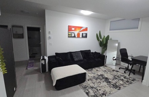 Saskatoon House | Enjoy “The Cozy villa 3.0” 2-bedroom building in fantastic Saskatoon with AC