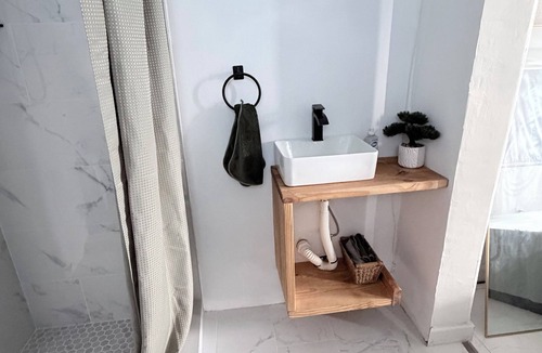 O'byrne Condo | Enjoyable 1 Shared Room Next to Beach