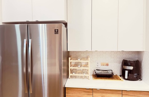Southwest Edmonton House | Entire Home in Southwest Edmonton