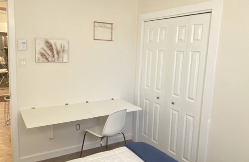 Hull Condo | Entire Large Fully Furnished Condo near Downtown Ottawa, Hull and Gatineau!