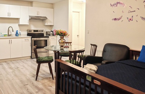 Fleetwood House | Entire two bedroom basement unit In Surrey Fleetwood area
